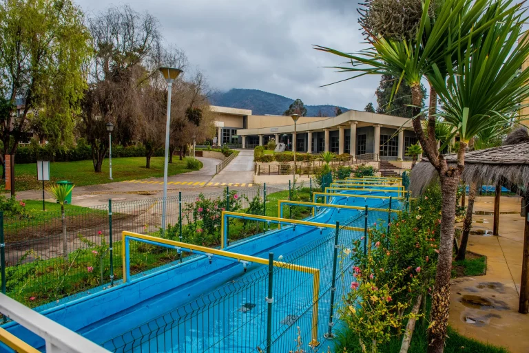 Piscinas de Rosa Agustina Conference, en Olmué